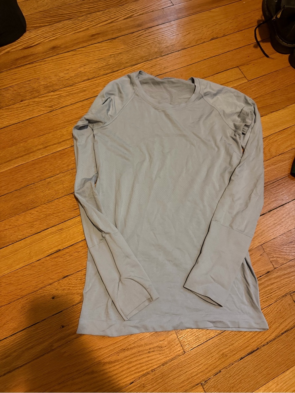 Lululemon long sleeve swiftly light blue